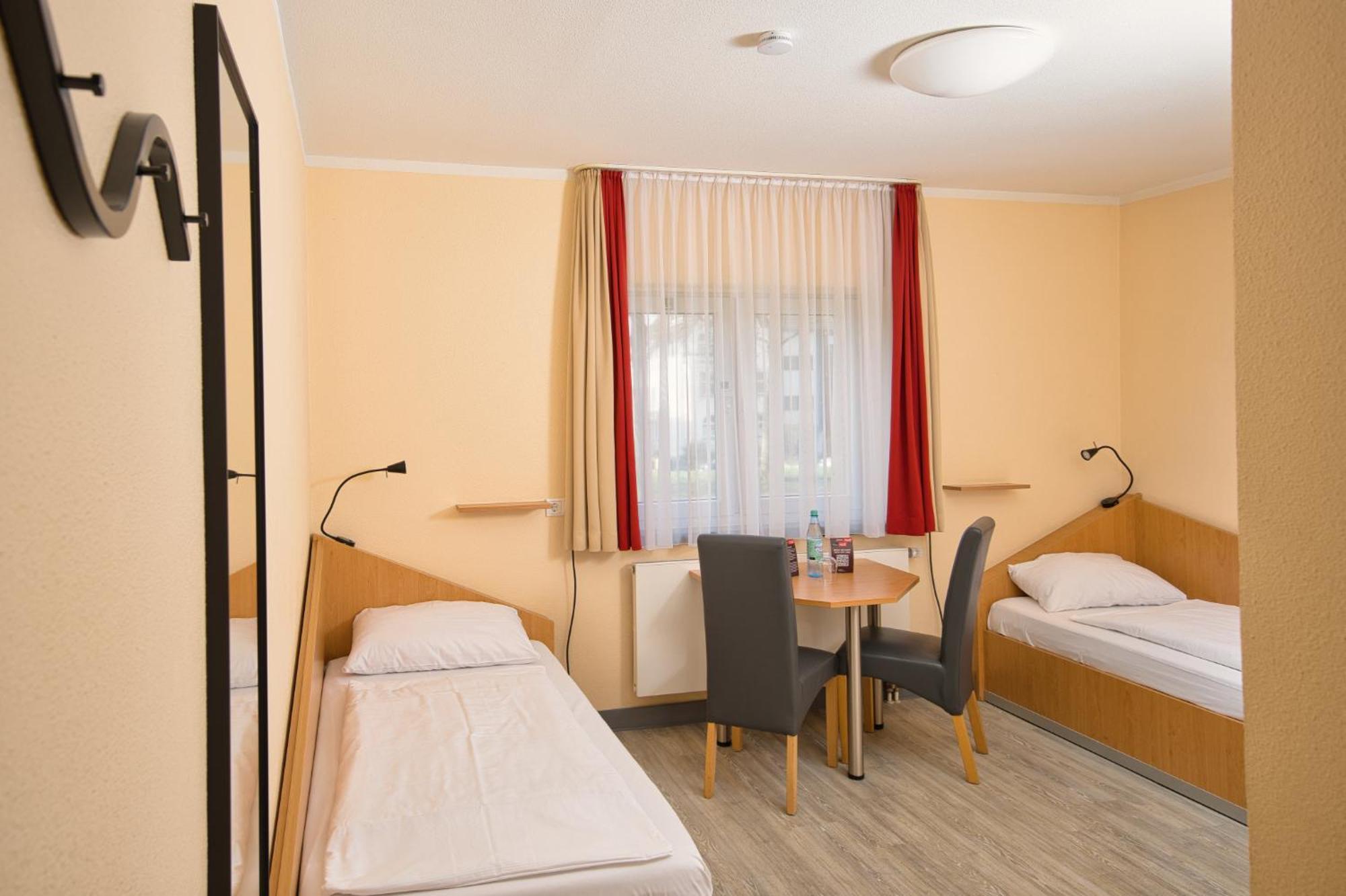 Standard Twin Room,1771739844:JPEG